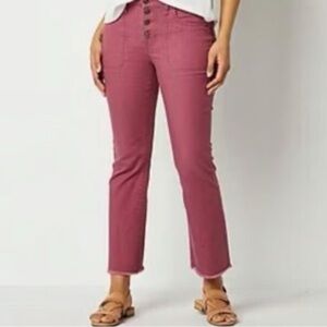 Frye & Co 20W Women's Button-Fly Cropped Jeans in Pink